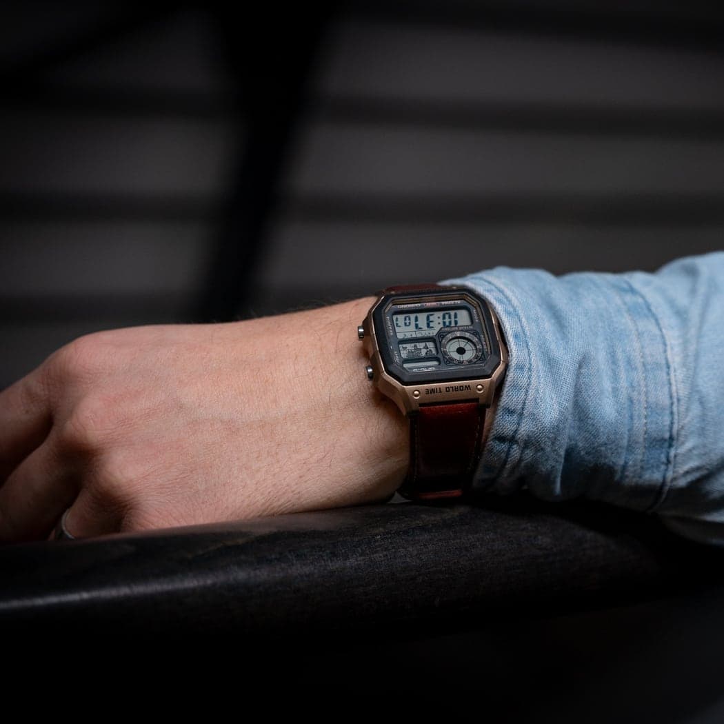 AE-1200WHL-5 4